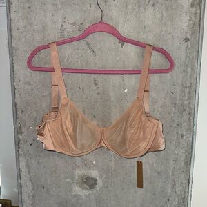 SKIMS no show molded underline demi